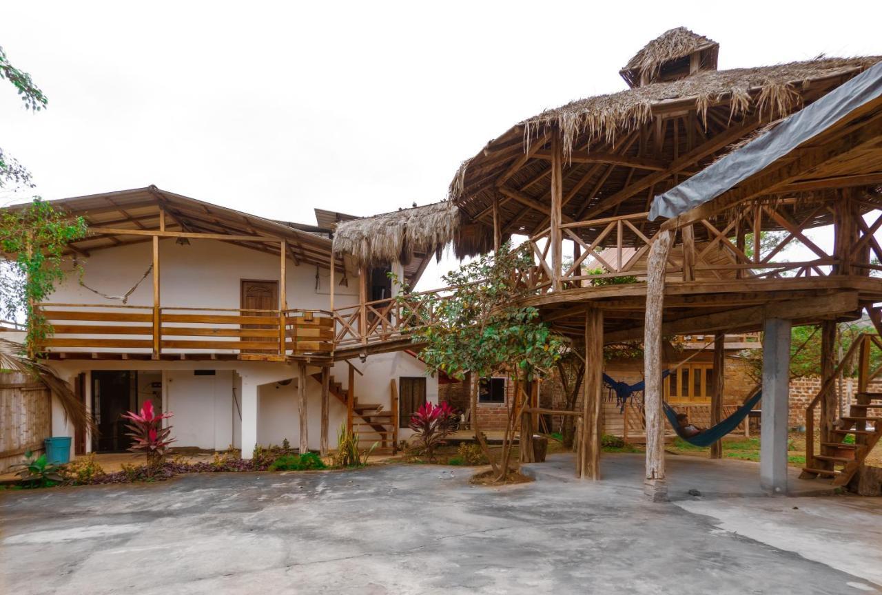 Hostal Tortuga Dorada Puerto Lopez Ngoại thất bức ảnh