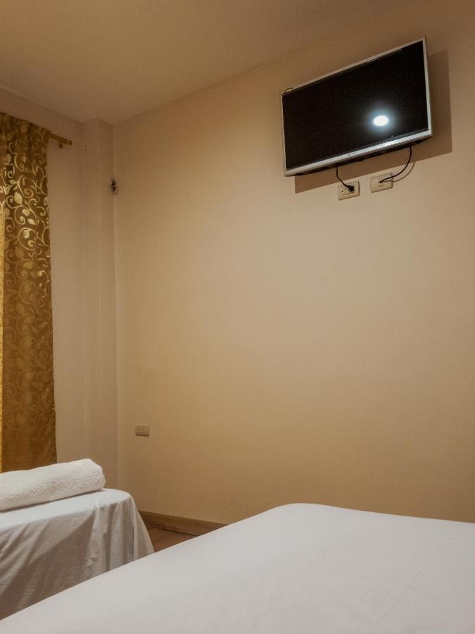 Hostal Tortuga Dorada Puerto Lopez Ngoại thất bức ảnh