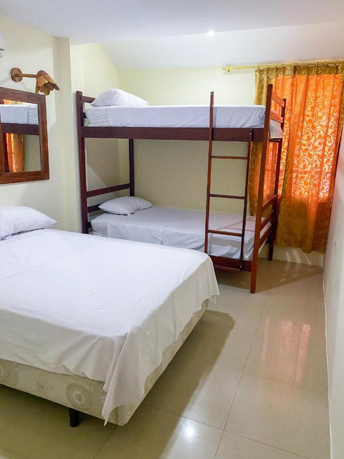 Hostal Tortuga Dorada Puerto Lopez Ngoại thất bức ảnh