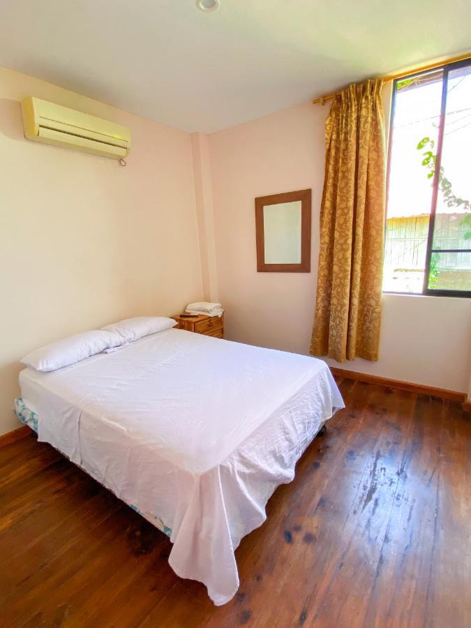 Hostal Tortuga Dorada Puerto Lopez Ngoại thất bức ảnh