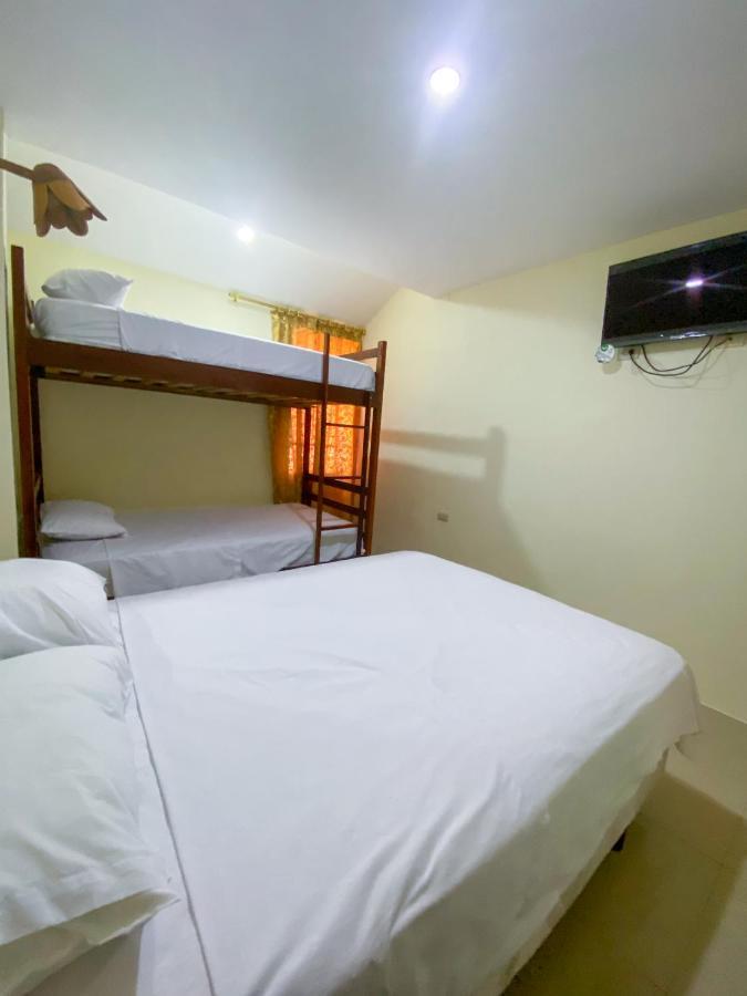 Hostal Tortuga Dorada Puerto Lopez Ngoại thất bức ảnh