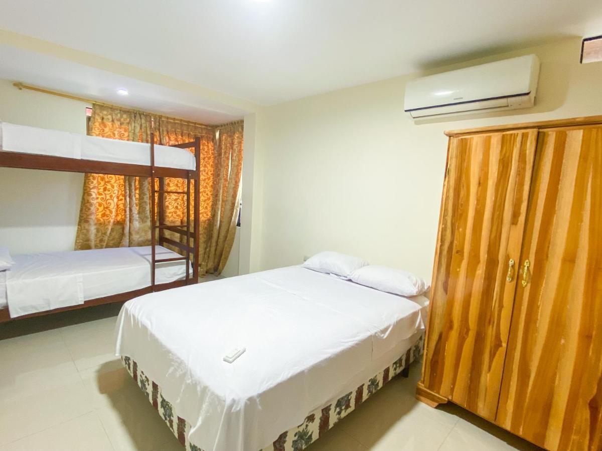 Hostal Tortuga Dorada Puerto Lopez Ngoại thất bức ảnh