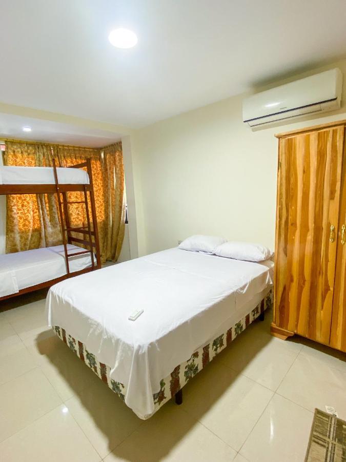Hostal Tortuga Dorada Puerto Lopez Ngoại thất bức ảnh