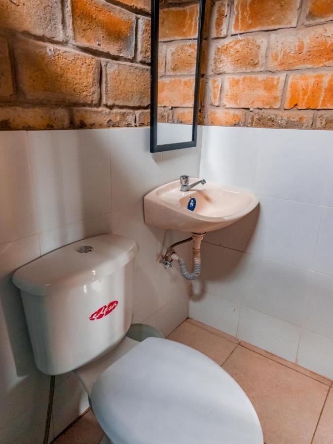 Hostal Tortuga Dorada Puerto Lopez Ngoại thất bức ảnh