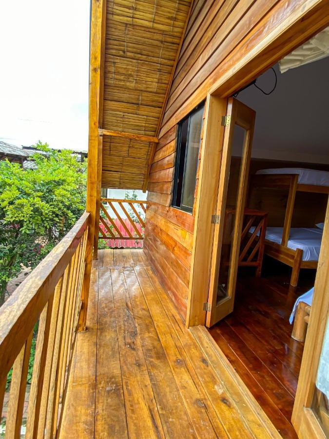 Hostal Tortuga Dorada Puerto Lopez Ngoại thất bức ảnh
