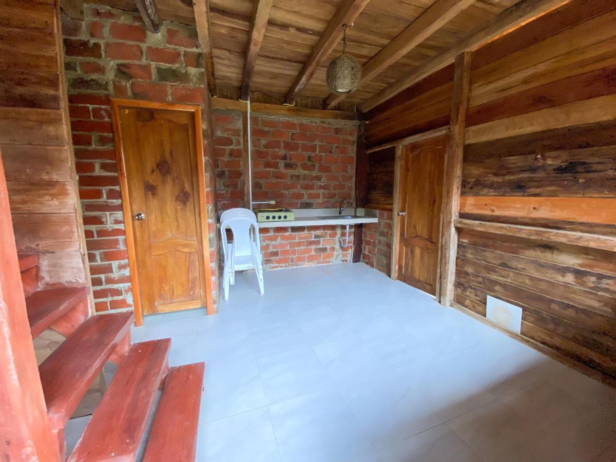 Hostal Tortuga Dorada Puerto Lopez Ngoại thất bức ảnh