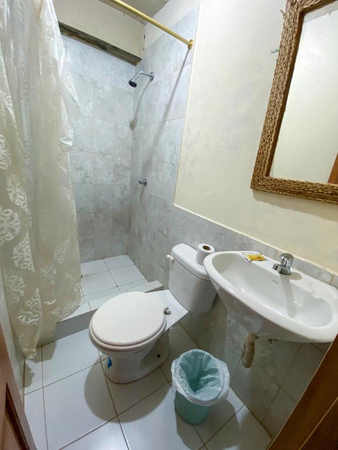 Hostal Tortuga Dorada Puerto Lopez Ngoại thất bức ảnh